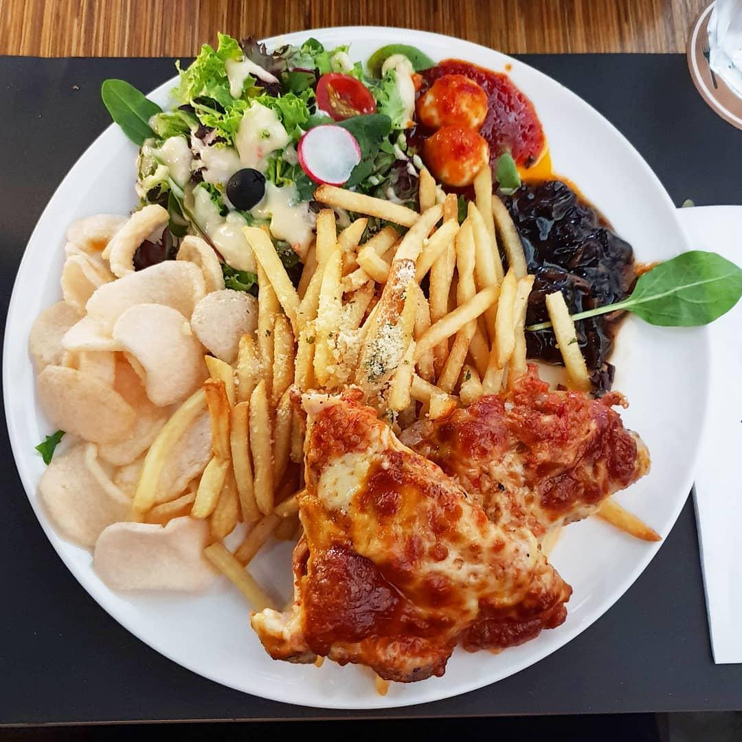 Chicken Parmigiana