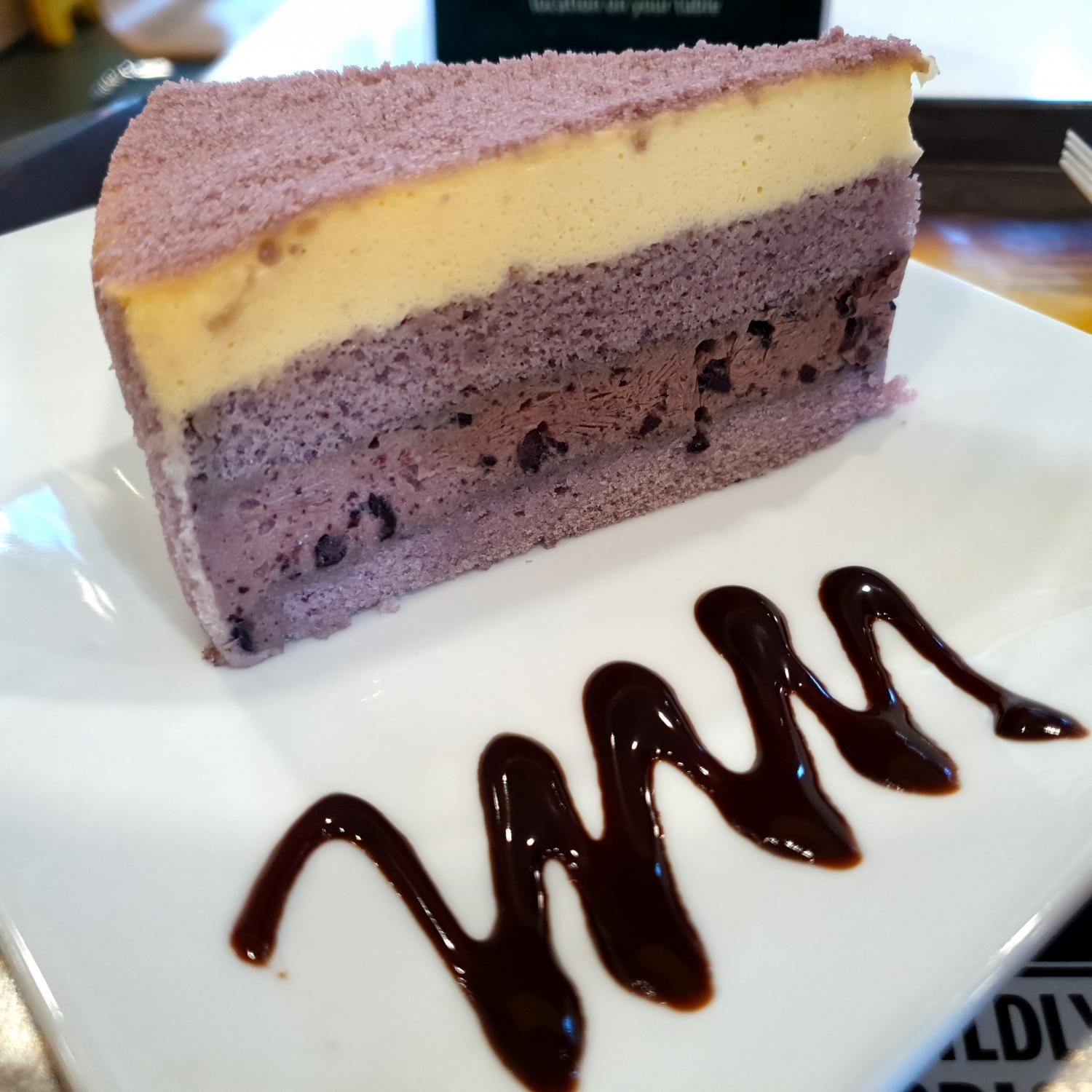 Pulut Hitam Cake
