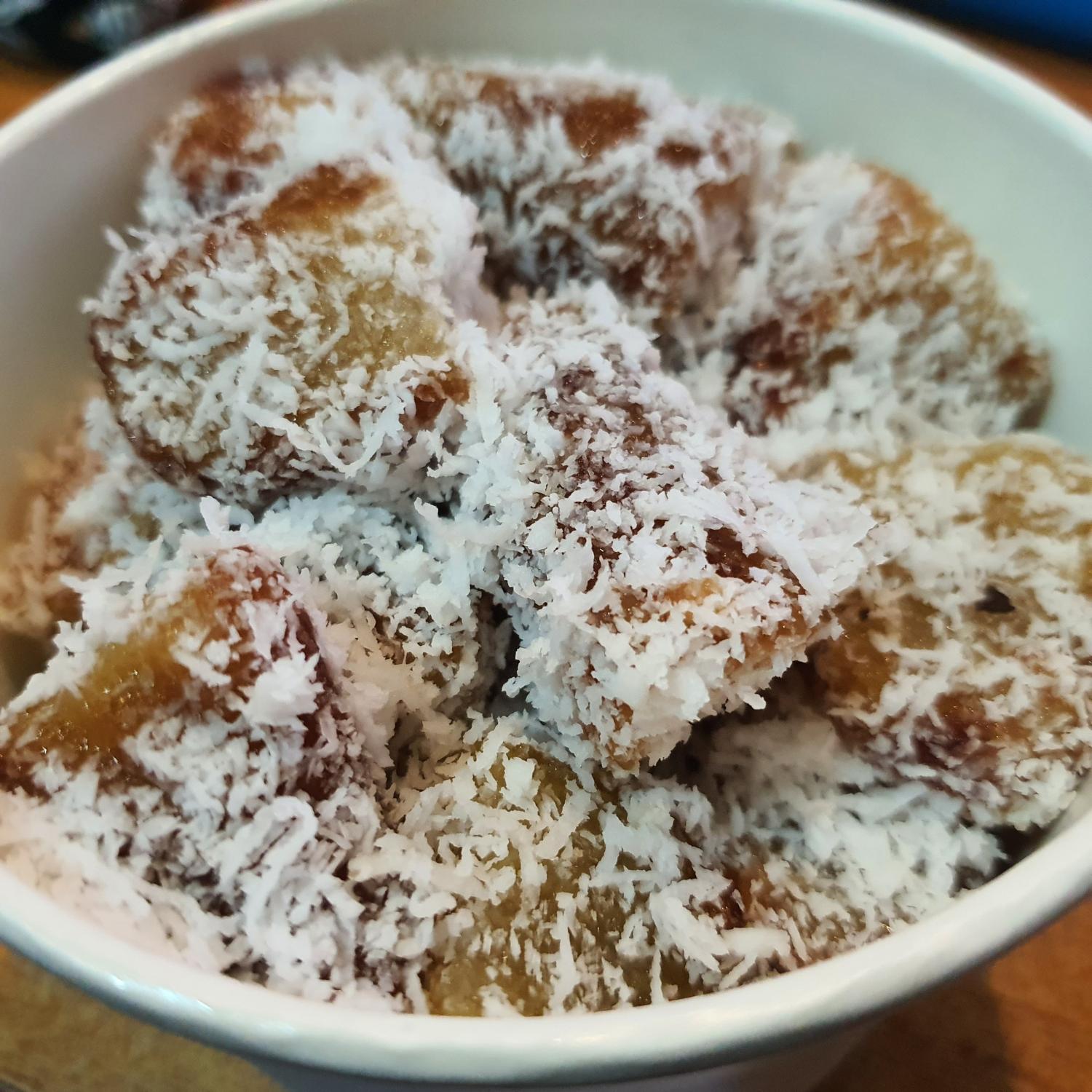 Lopis Bites