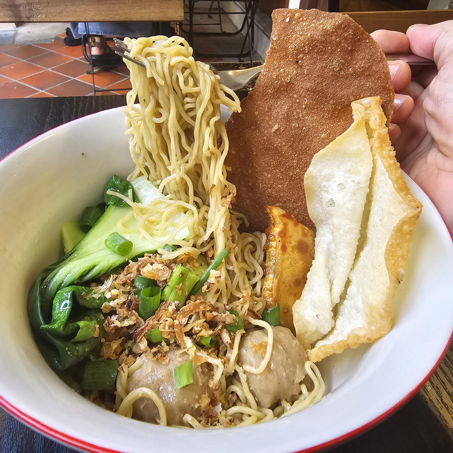 Bakmi Komplit