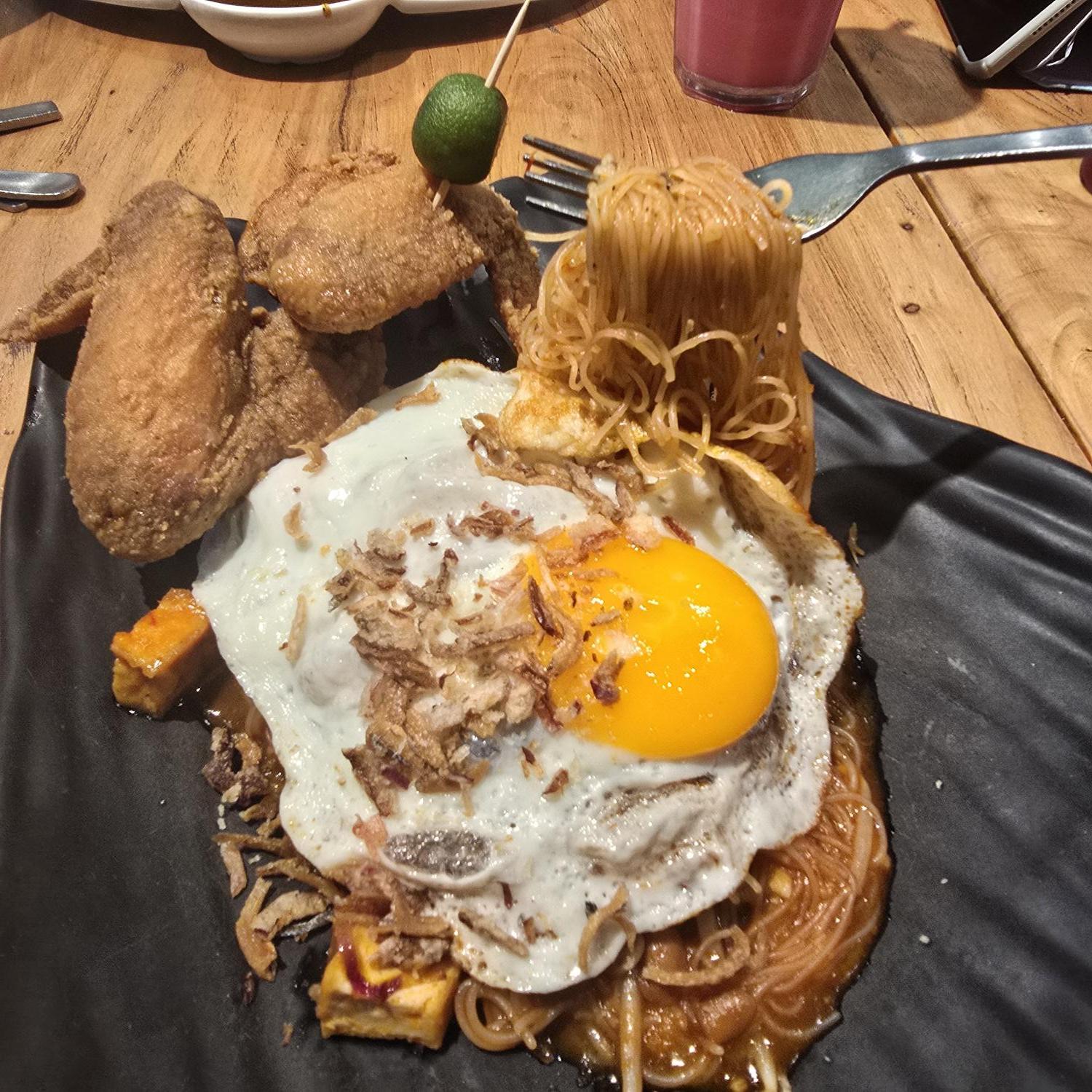 Dry Seafood Mee Siam