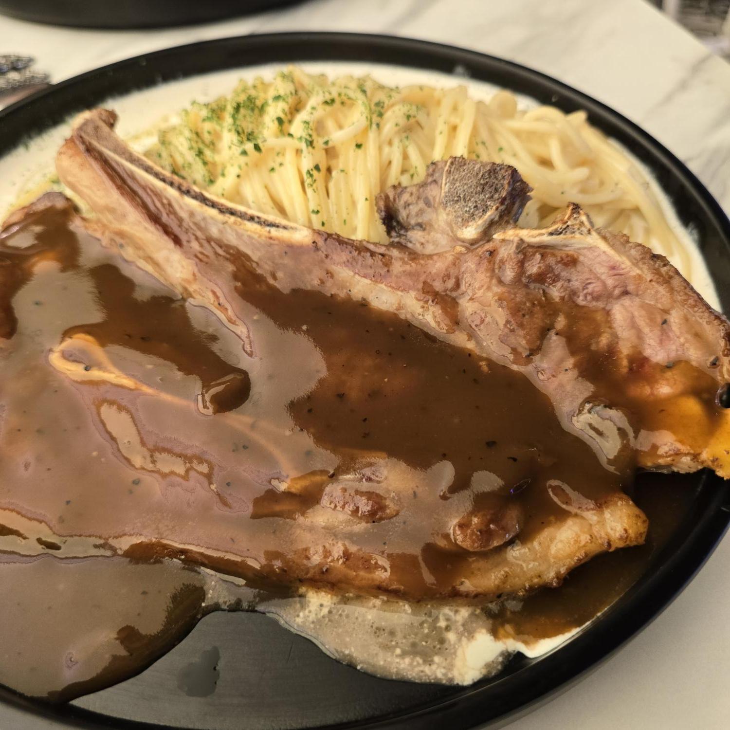 Grilled Lamb Chop With Carbonara