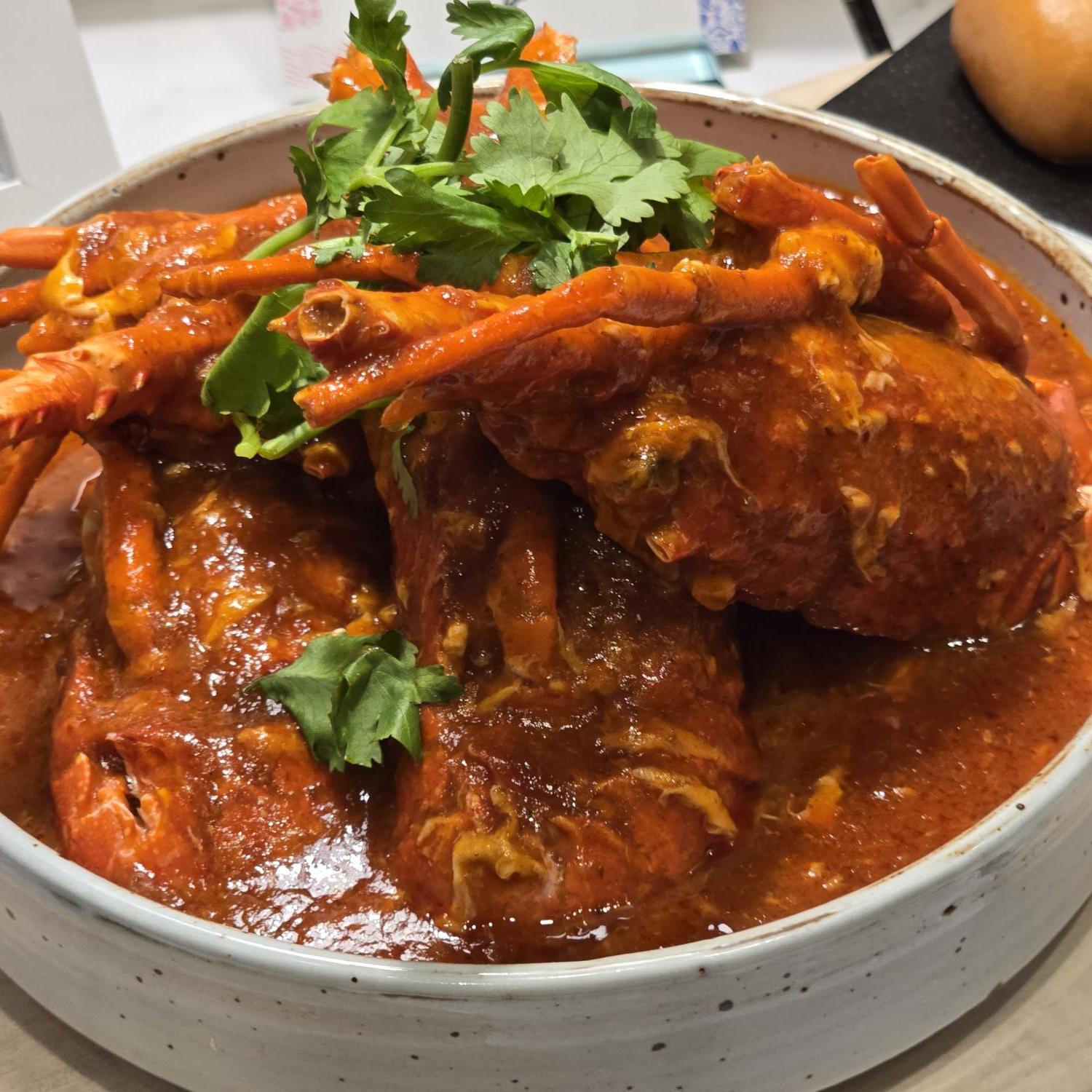 Singapore Chili Lobster with Mantou