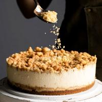 Apple Crumble Cheesecake