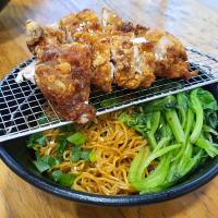 Crispy Chicken Black Noodle