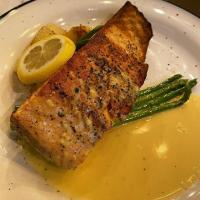 Lemon Butter Grilled Salmon