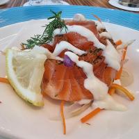Homemade Cured Salmon Gravlax with Fennel Salad