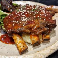 Veal Spare Ribs with Mashed Potato