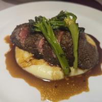 Petite Tender au Jus medium rare