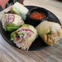 Fresh Sprint Roll with BBQ Chicken