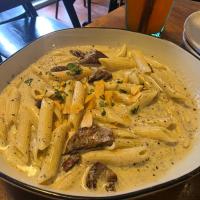 Garlic Creamy Beef Pasta