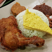 Nasi Lemak with Chicken Drumstick